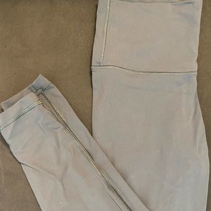 Aritzia Leggings